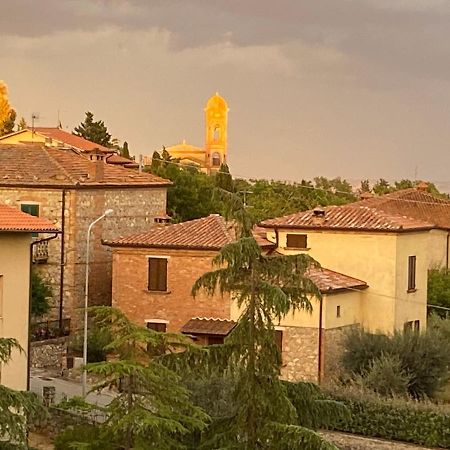 Готель La Terrazza Da Barbara Торріта-ді-Сьєна Екстер'єр фото