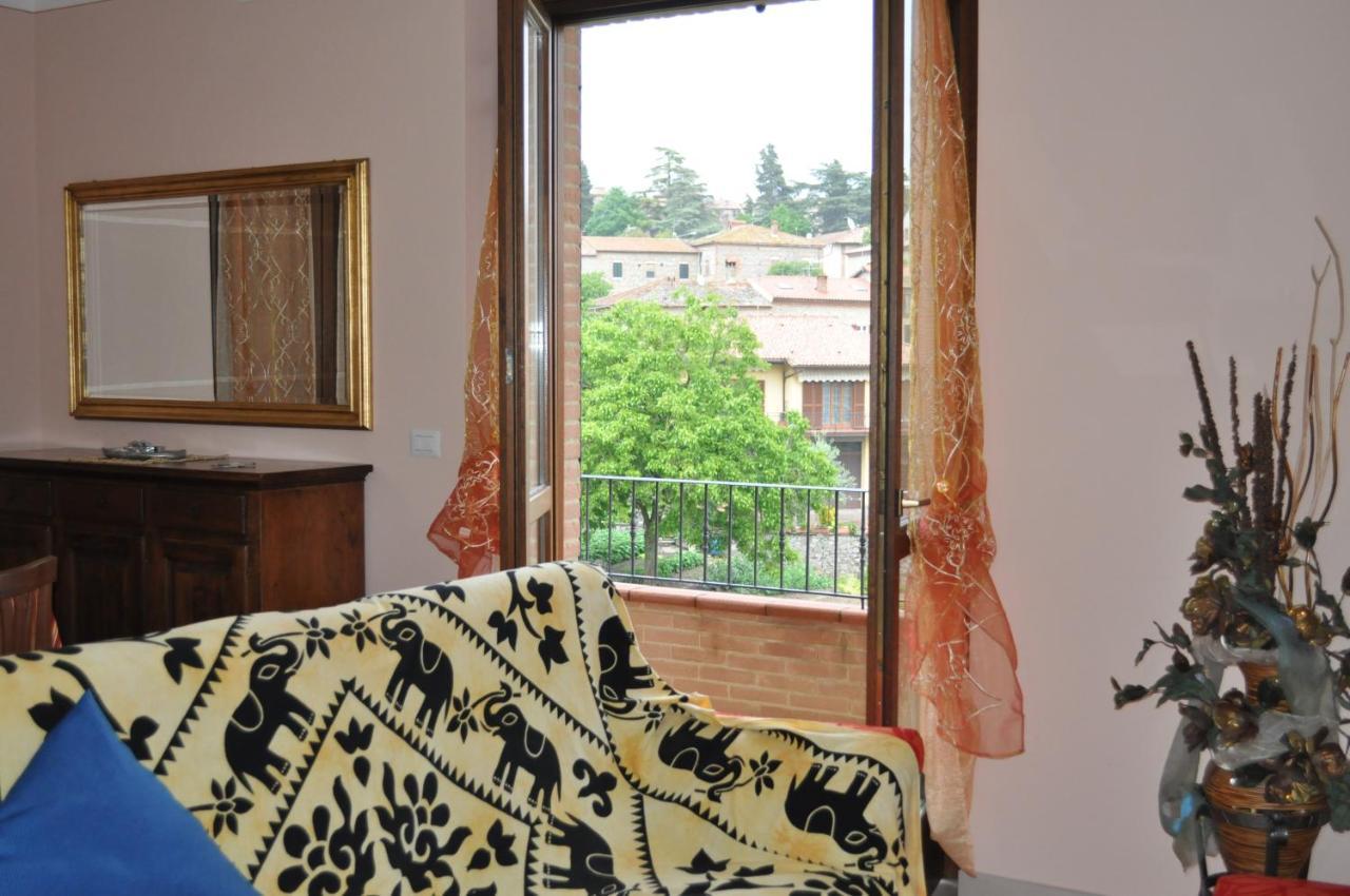 Готель La Terrazza Da Barbara Торріта-ді-Сьєна Екстер'єр фото